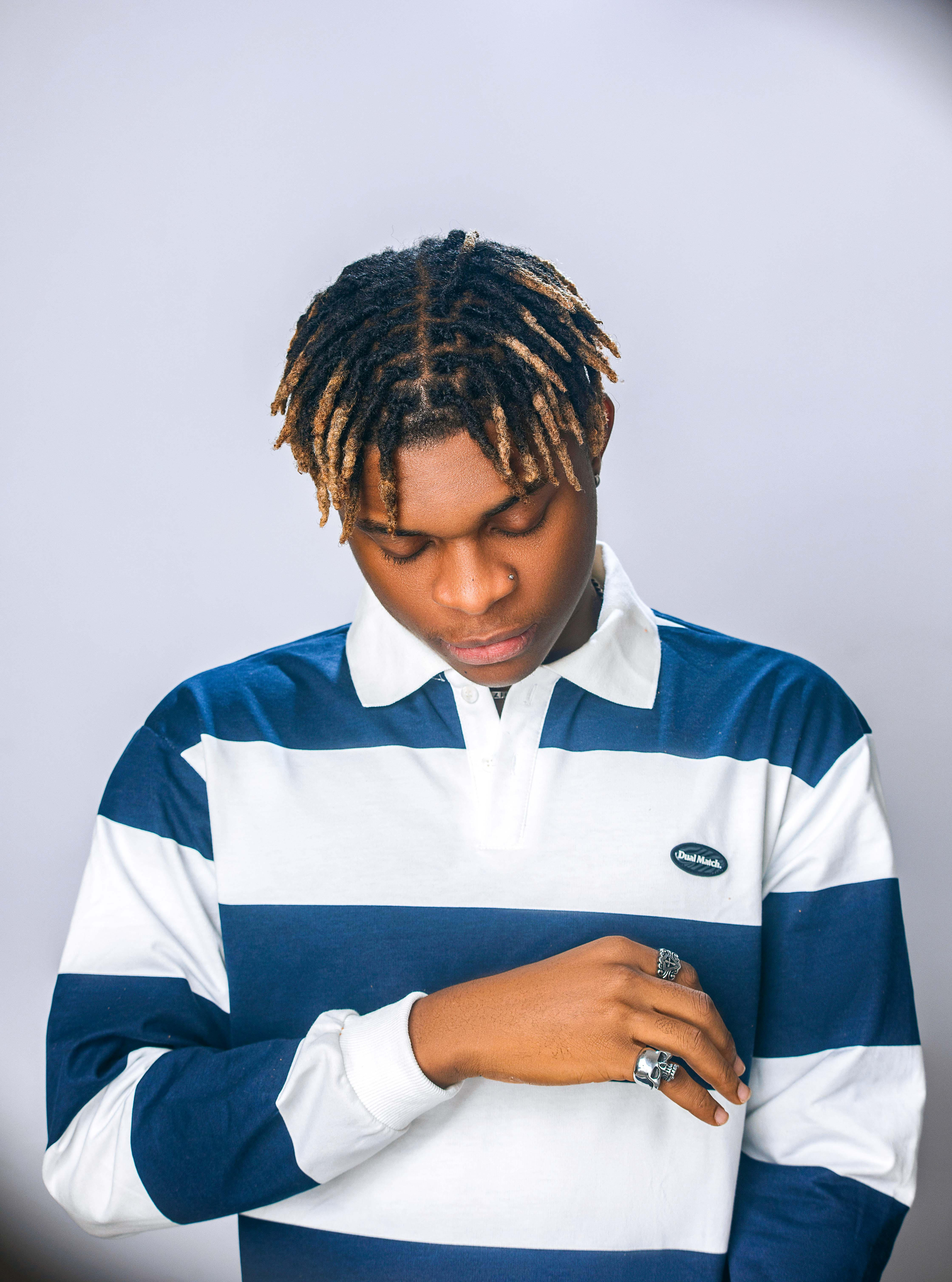 Favi features Psycho YP, Zilla Oaks and Yung Kossi on, 'Friday Night In Gidi.' (TBD)