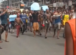 VIDEO: Traders protest Soludo’s one-week closure of Onitsha market